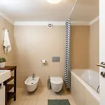 Duplex With Ac In Center Prag