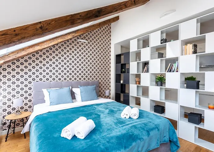 Duplex With Ac In Center شقة *