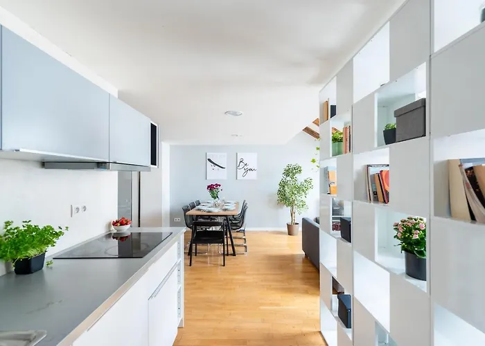 Duplex With Ac In Center Апартаменты *